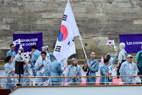 개막식 ‘대형 실수’…한국 선수단을 북한으로 소개