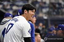 MLB, 내년엔 일본서 개막…오타니의 다저스 vs 이마나가의 컵스