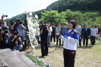 “할아버지 저 왔어요”…‘독립운동가 후손’ 허미미 귀국하자마자 찾은 곳