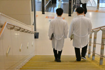 “군의관 응급실서 활용 못한다” 곳곳서 파행인데…235명 추가 파견