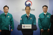 한덕수 총리 “의료계 의대정원안, 얼마든 논의…여야의정 합의체 참여해달라”(종합)