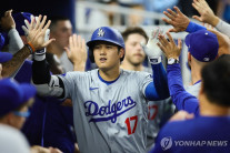 오타니, 침묵 깨고 48홈런-48도루…MLB 아시안 최다 219홈런