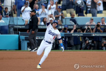 MLB 다저스, 샌디에이고 꺾고 리그결승 진출…메츠와 NL챔프 다툼