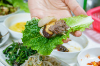 장흥삼합은 보통 ‘삼합’과 다르다?..굴도 쫄깃한 소등섬[함영훈의 멋·맛·쉼]