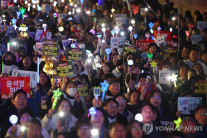 NYT “윤석열 탄핵 한국, 민주주의 회복력 입증”