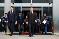 이재명 이르면 8일 대표 사퇴…보수 잠룡 15명 출사표 임박