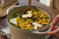 [리얼푸드] 구수하게 취한다…솥밥에 올리는 취나물