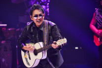 이승철, ‘오케스트락2’ 라이브 새 역사에 관객 호평…8개 도시 열기 이어간다