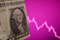 달러가치 3년만에 최저…트럼프 ‘파월 때리기’에 글로벌 자금 미국 탈출