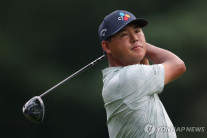 ’252야드 홀인원’ 김시우, PGA 챔피언십 2R 2위…선두와 2타 차