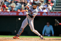 이정후, 두 경기만에 멀티히트…5경기 연속 안타 행진