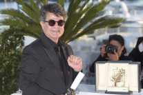 이란 감독 자파르 파나히, 칸 황금종려상 수상…세계 3대 영화제 최고상 모두 석권