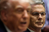 트럼프 오른팔이 된 민주당 열혈 기부 성소수자 스콧 베선트 미국 재무장관[더 비저너리]