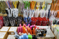 미국, 중국발 소액소포 관세 120→54% 인하