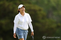 베테랑 이일희, LPGA 숍라이트 클래식 1R 깜짝 선두…12년 만의 우승 도전