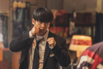 “시즌2는 언제죠?” 제대로 터진 ‘하이스쿨 히어로즈’…웨이브 ‘효자’됐다