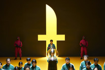 시즌2는 전주였다…숨 쉴틈 없는 역대급 피날레 ‘오징어 게임’ 시즌3