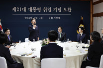 李대통령, 여야 대표 만나 사법개혁 강조…“국민·헌법서도 독립하면 어쩌냐”