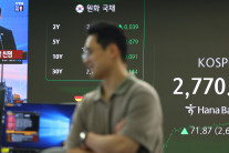 ‘외국인 1.8조 순매수’ 이재명 정부 첫날 코스피, 10개월만에 2770 고지 올랐다 [투자360]