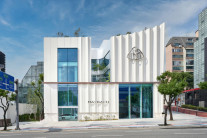 HS효성더클래스, 세계 최초로 압구정에 ‘마이바흐 브랜드센터 서울’ 오픈