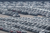 “한국, 자동차 관세 인하 위해 미국 투자 검토”