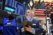 ‘24시간 주식거래’ 시대 열리나…전세계 들썩이며 ‘눈치게임’