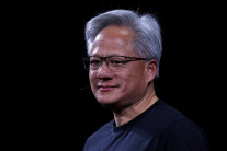 엔비디아 젠슨 황 “미국, H20칩 중국판매 승인…매우 기뻐”