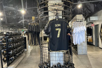 메시·호날두도 제쳤다…LAFC “손흥민 유니폼, 세계에서 가장 많이 팔렸다”