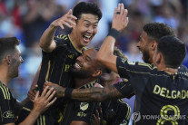 손흥민, 3경기만에 MLS 데뷔골 …MLS “루브르에 걸어야”