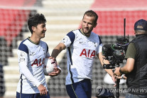 해리 케인 “손흥민과 EPL 역사상 최고의 파트너십…LA서 잘 되길”