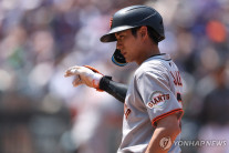 이정후, MLB 진출 후 첫 1경기 4안타 ‘폭발’