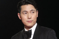 ‘혼외자 논란’ 정우성, 문가비 아닌 다른 여성과 ‘혼인신고’ …소속사 “과도한 관심 자제해달라”