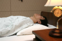 “이렇게 하면 불면증 환자도 순식간에 잠든다” 의사가 밝힌 ‘수면 꿀팁’