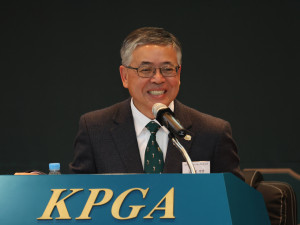 호화 해외출장 논란에 휩싸인 KPGA 김원섭 회장. [사진=KPGA]