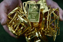 각국 중앙은행 ‘골드 러시’에 불붙은 상승세…스테이블코인도 금값 지지, 이유는? [투자360]