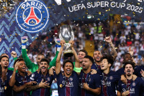 이강인 황금왼발, 벼랑 끝 PSG 구했다…대역전극으로 토트넘 꺾고 슈퍼컵 첫 우승