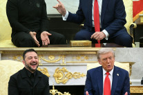 ‘트럼프 폭풍 칭찬’ 젤렌스키 정장 만든 디자이너 “품위 강조”