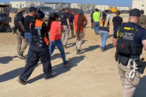 바이든 ‘일자리 창출’ 과시한 곳…현대차·LG엔솔 이민단속, 트럼프 속내는 ‘전임자 치적’ 지우기?