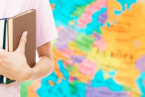 미국대학 합격해도 미국 못가…트럼프 ‘입국금지’ 빗장에 유학생 수천명 직격타