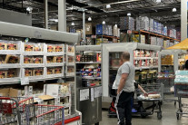 미 8월 생산자물가 전월대비 0.1%↓…트럼프 “인플레 없다, 금리 당장 내려라”