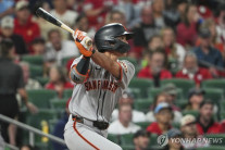 이정후, 한달 만에 4안타 폭발…타율 0.267까지 상승