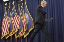 연준, 연내 2차례 기준금리 인하 시사…‘내부분열’ 변수