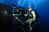 영화 속 일이 현실로…빈라덴 잡은 미 특수부대 네이비실, ‘김정은 도청’ 위해 북한침투 전말