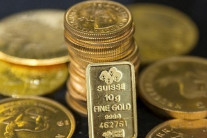 “금값 올해만 40% 급등”…1980년 최고가 뛰어넘었다