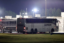 구금 한국인 316명 석방…공항서 전세기로 한국시간 12일 오후 4시 도착(종합)