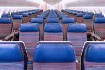 “고객 목소리 귀 기울일 것”…대한항공, B777-300ER 일반석 너비 안 줄인다