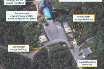 “북한, 동창리 위성발사장서 새 엔진 시험 준비 가능성”