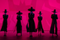 세계가 주목하는 ‘갓’, 만들 사람이 없다