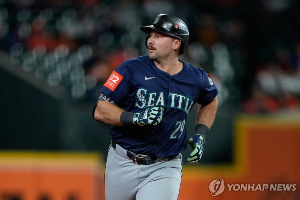 9회 쐐기 2점 홈런을 때린 시애틀 칼 롤리[AP=연합]