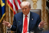 대두·희토류·해운까지…미중, 말뿐인 대화에 교역국 ‘십자포화’[미중 무역전쟁]